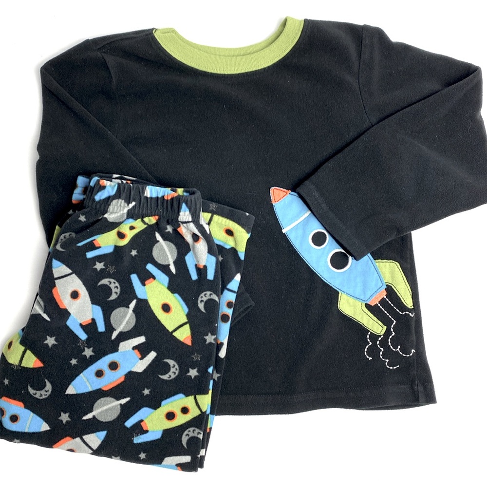 Carters Rocket Ship Loose Fit Pajama Set Boys size 4T